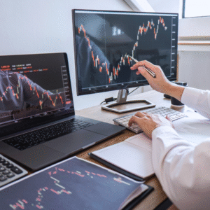 Read more about the article The Difference Between Trading and Investing Explained Clearly and Concisely